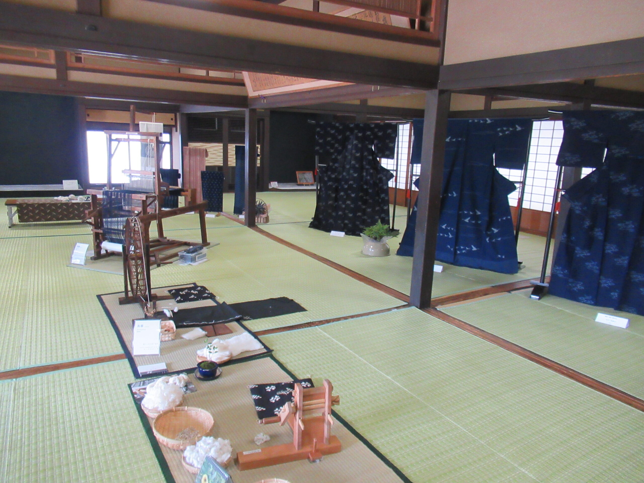 後楽園秋の幻想庭園イベント｢作州絣展とワークショップ～自分だけのコースターを作ろう～」